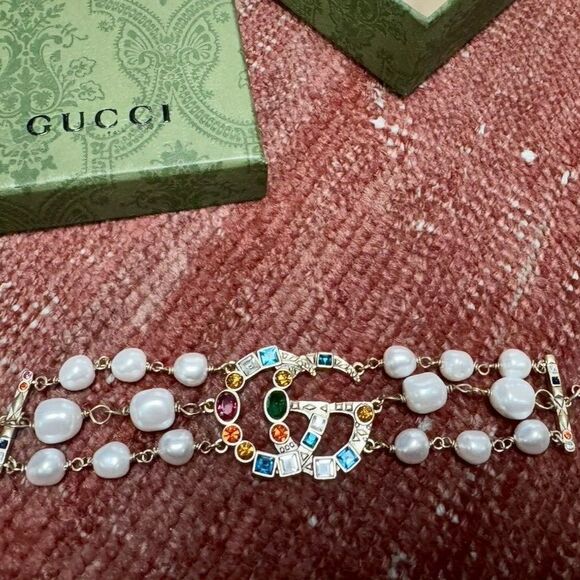 Gucci GG Vintage Pearls and Crystal Row Layered Double G Chain Bracelet - Picture 8 of 8